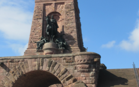 Aufgeschlossen