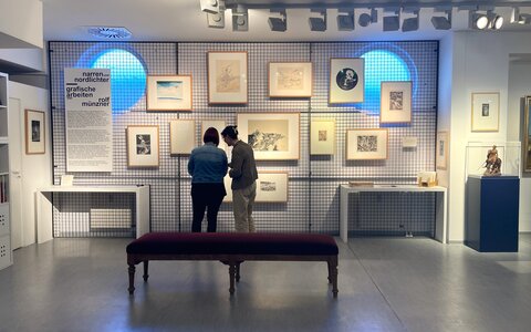 KUNSTWAND-Präsentation: Narren und Nordlichter – Grafische Arbeiten von Rolf Münzner